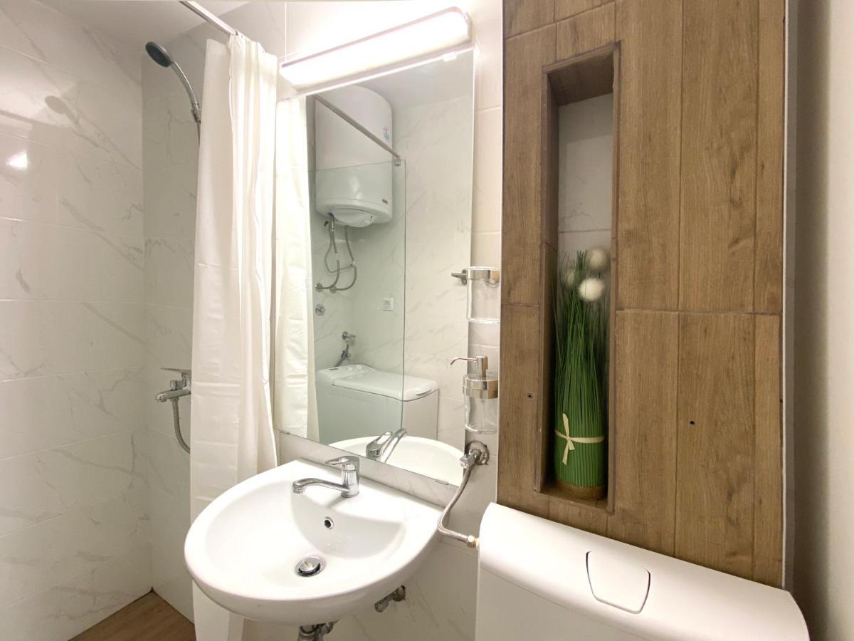 Ferienwohnung Apartman Milica Ni Exterior foto